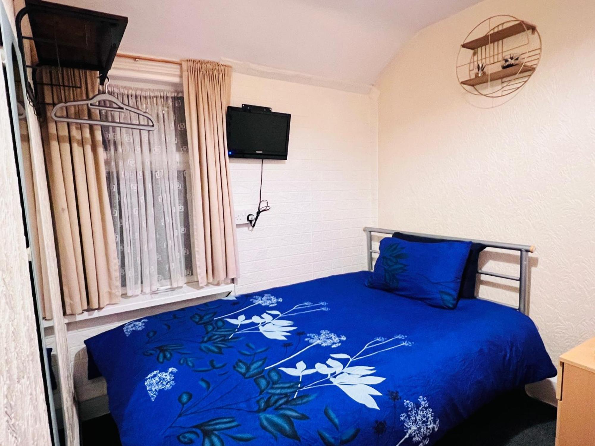 Galaxy Hotel Μπλάκπουλ Εξωτερικό φωτογραφία